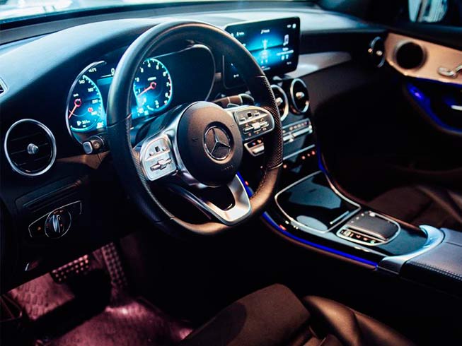 
								GLC300 MATIC COUPE full									