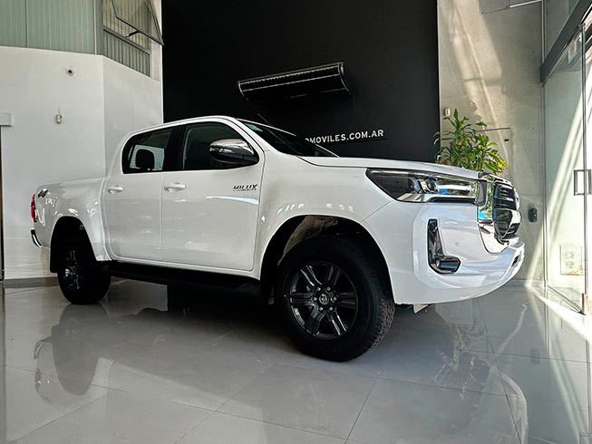 
								HILUX SRV full									