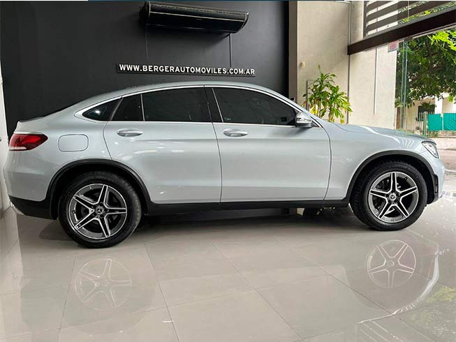 
								GLC300 MATIC COUPE full									