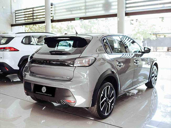 
 208 GT full									