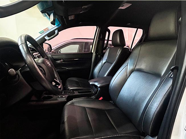 
								Toyota Hilux Pick-Up 2.8 Cd Srx 177cv 4×4 At full									