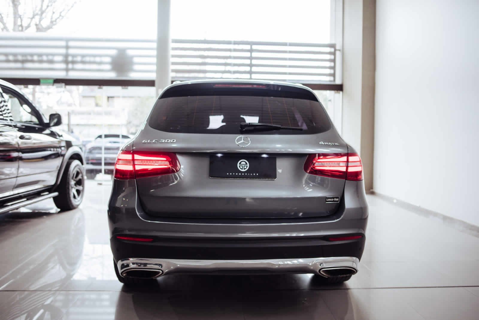 
 MERCEDES BENZ GLC 300 4 MATIC 2018 151000km full									