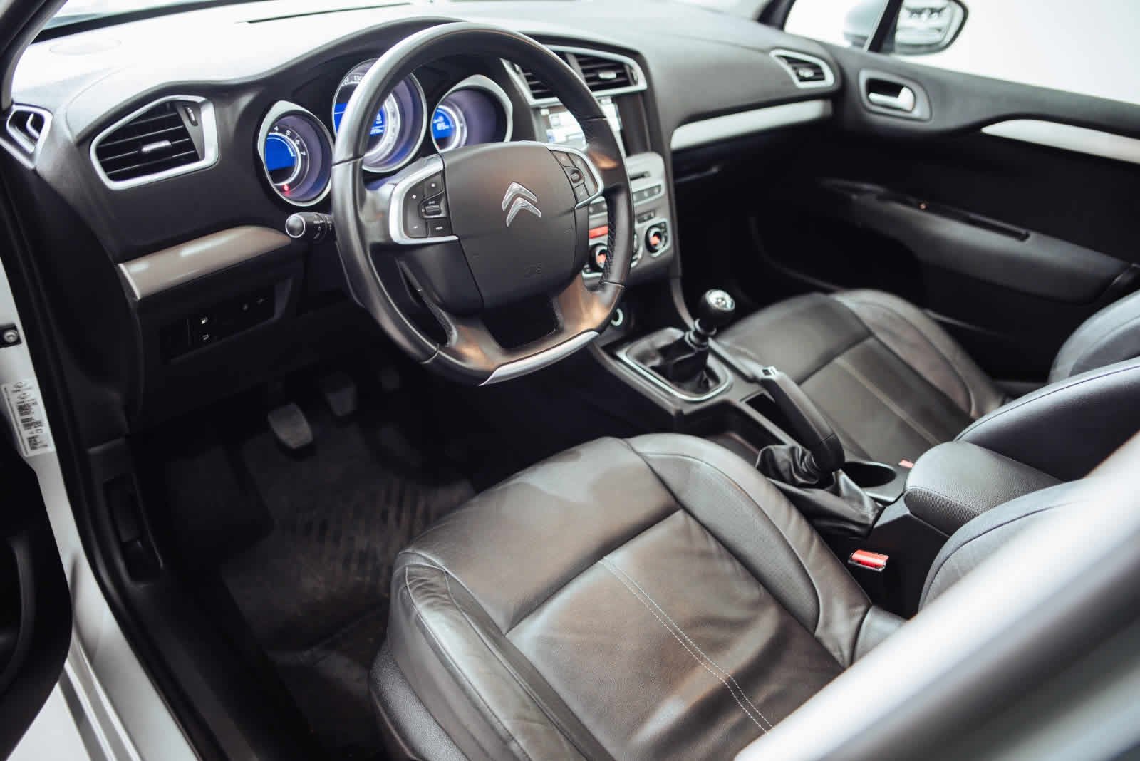 
 CITROEN C4 LOUNGE THP 2017 53000km full									