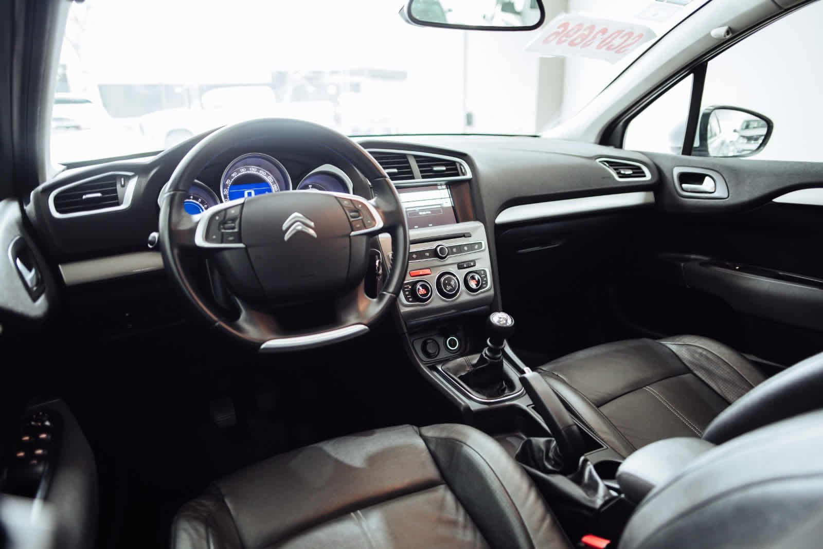 
 CITROEN C4 LOUNGE THP 2017 53000km full									