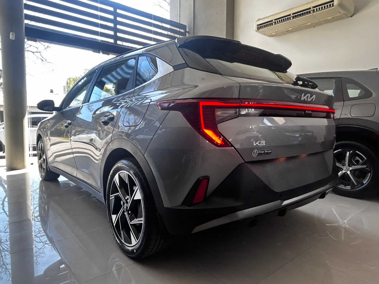 
 Kia K3 Cross 1.6 Gt Line At full									