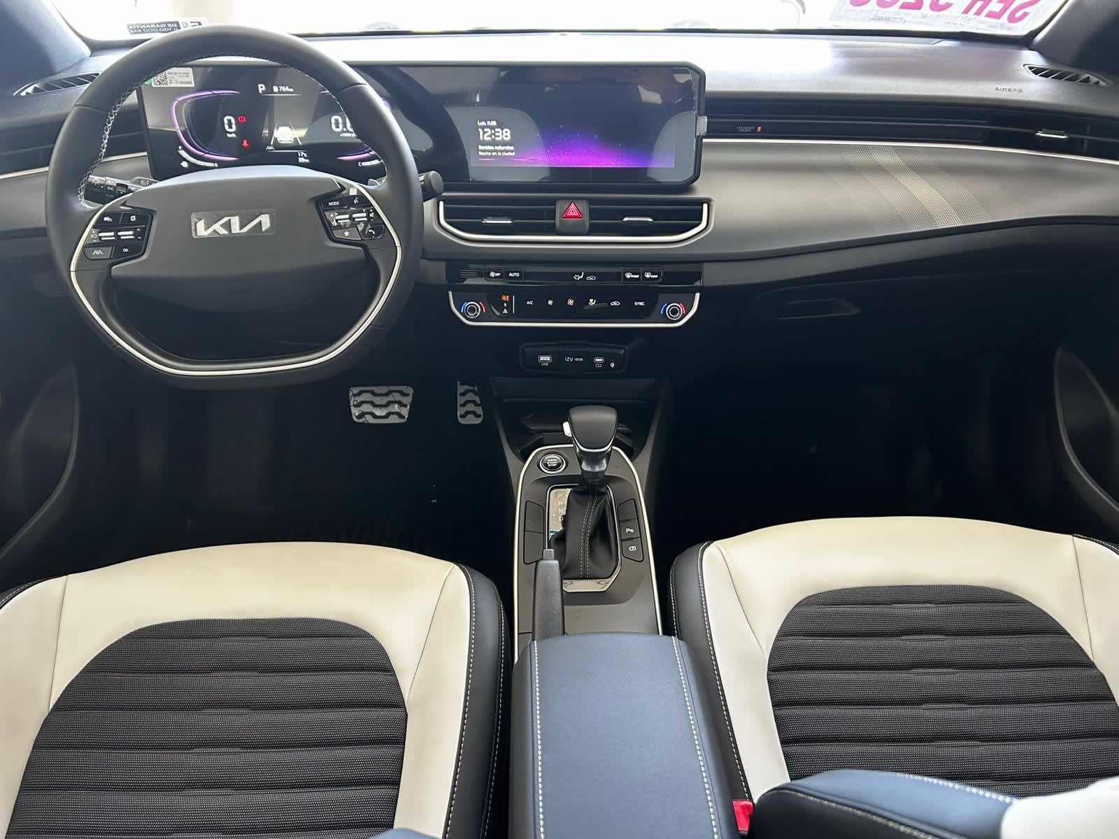 
 Kia K3 Cross 1.6 Gt Line At full									