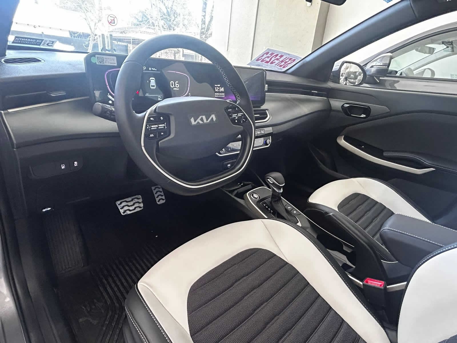 
 Kia K3 Cross 1.6 Gt Line At full									