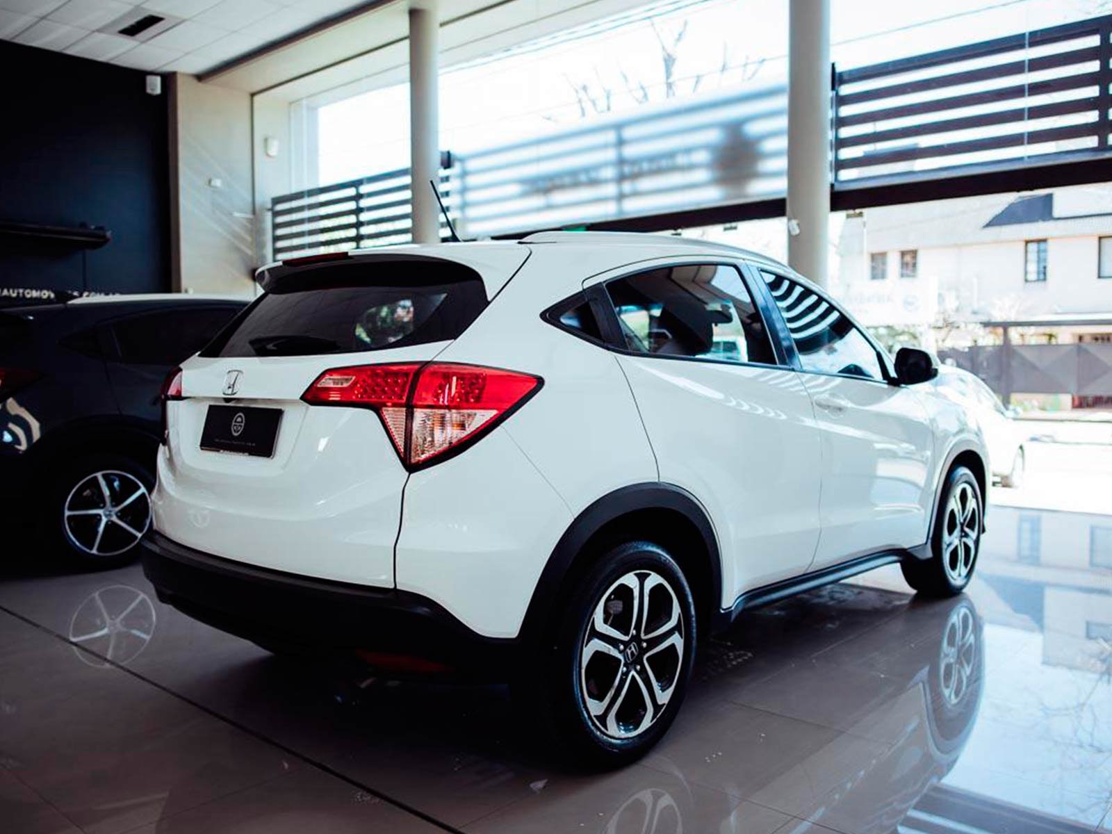 
 Honda HRV EX 2017 55000 km full									