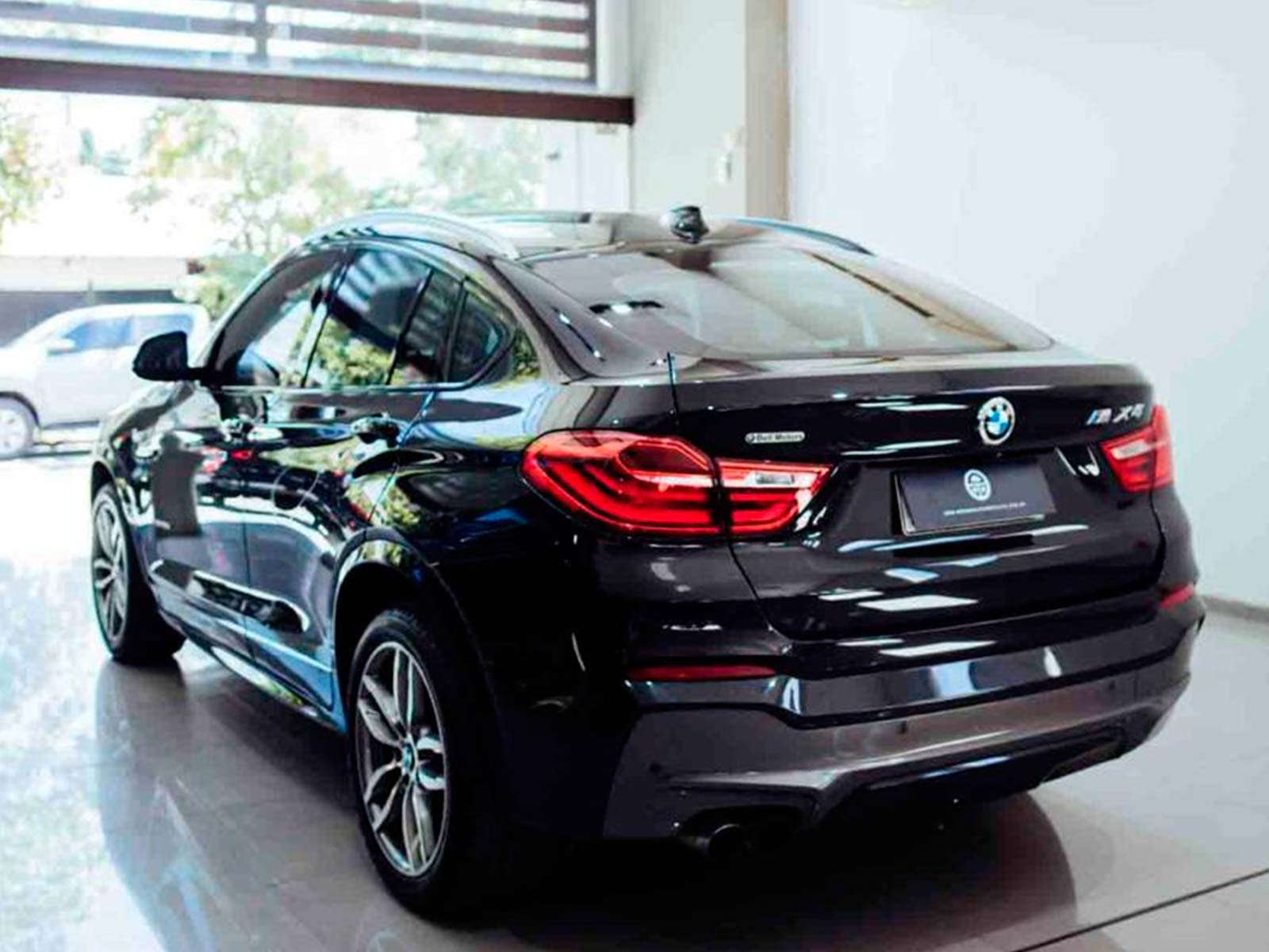 
 BMW X4 35i 2019 xdrive 70000 km full									