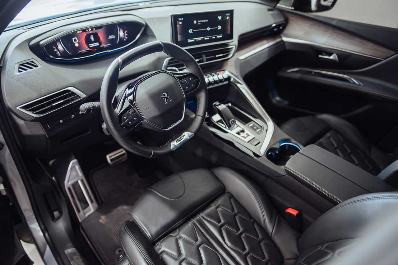 
 PEUGEOT 3008 GT LINE 1.6 THP 2022 12000km full									