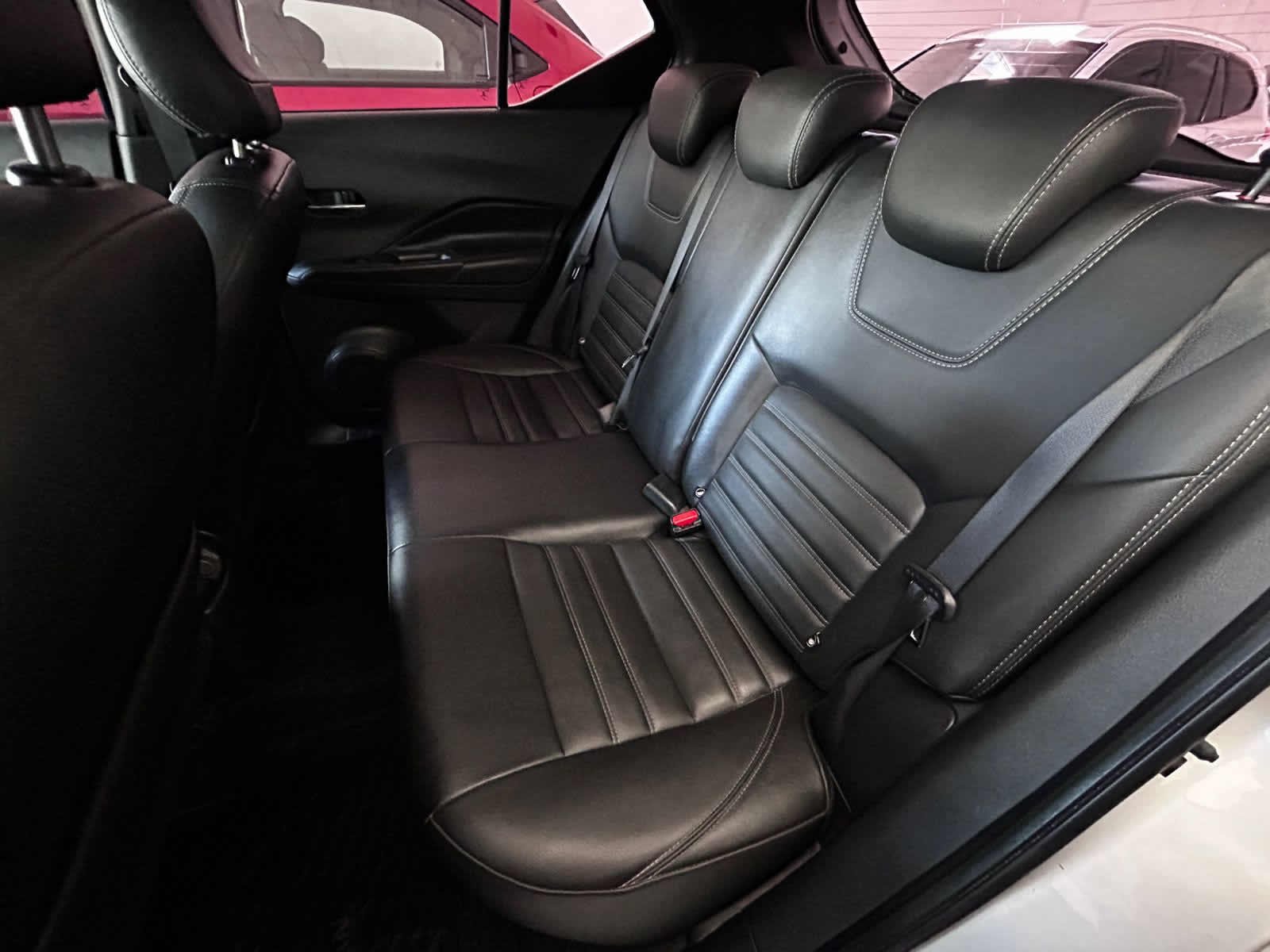 
 Nissan Kicks exclusive 2021 75000 km full									