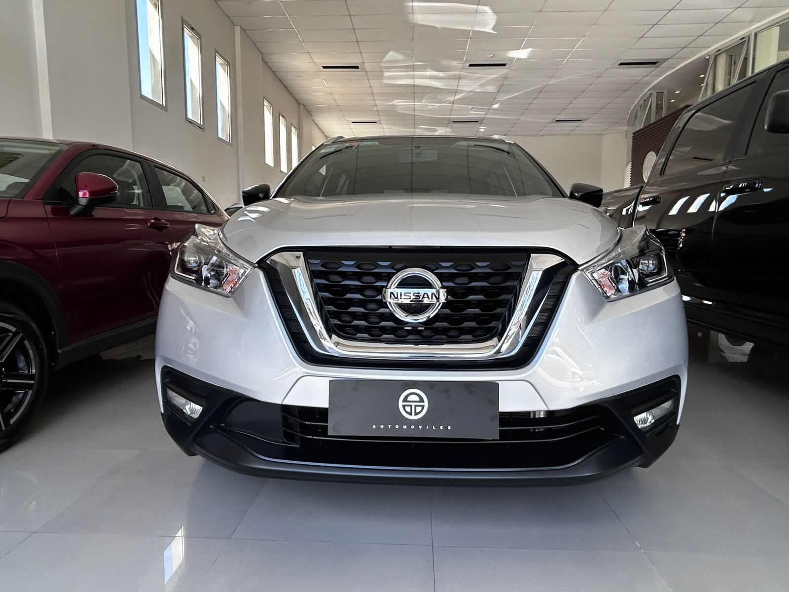
 Nissan Kicks exclusive 2021 75000 km full									
