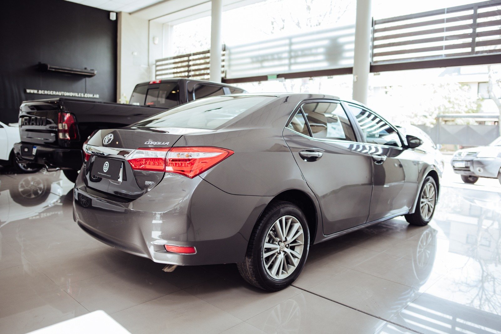 
 TOYOTA COROLLA SEG CVT 2017 120.000Km full									