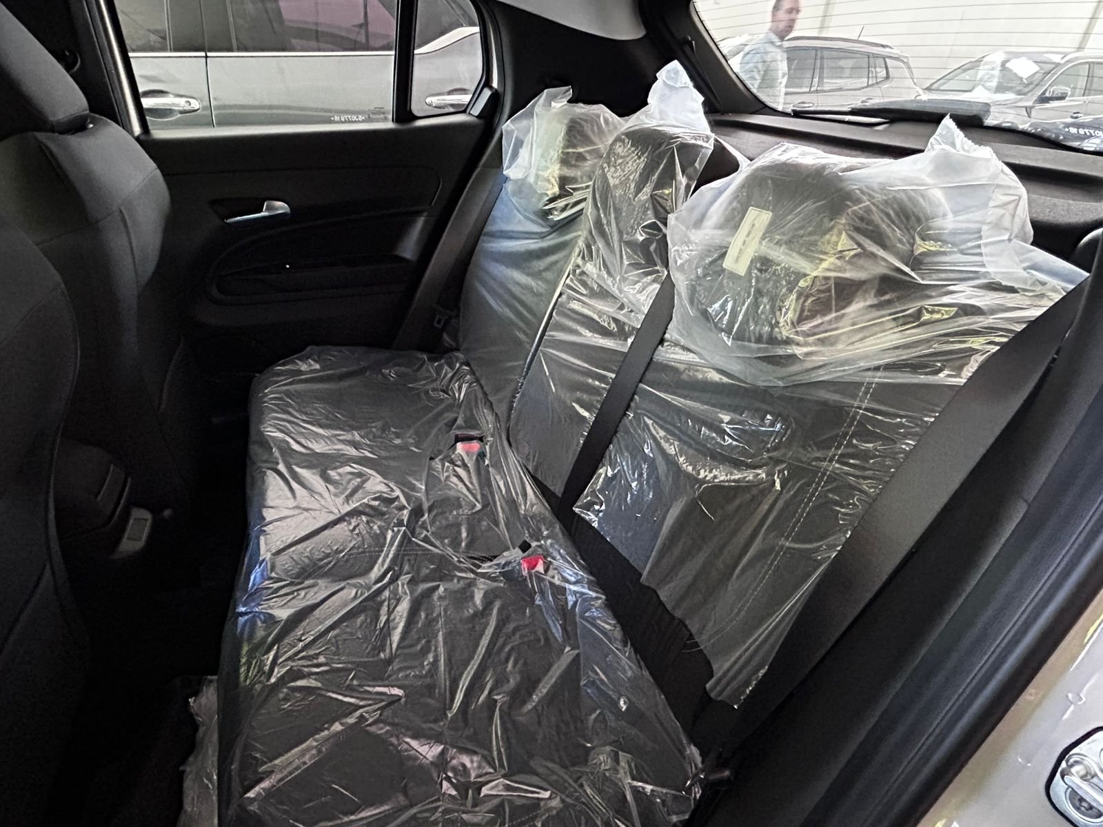 
 Fiat 600 hibrido 2025 full									