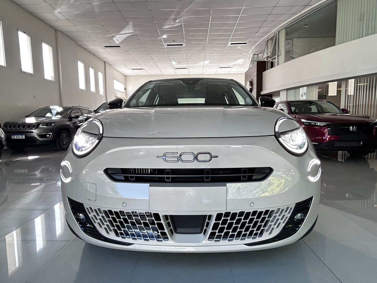 
 Fiat 600 hibrido 2025 full									