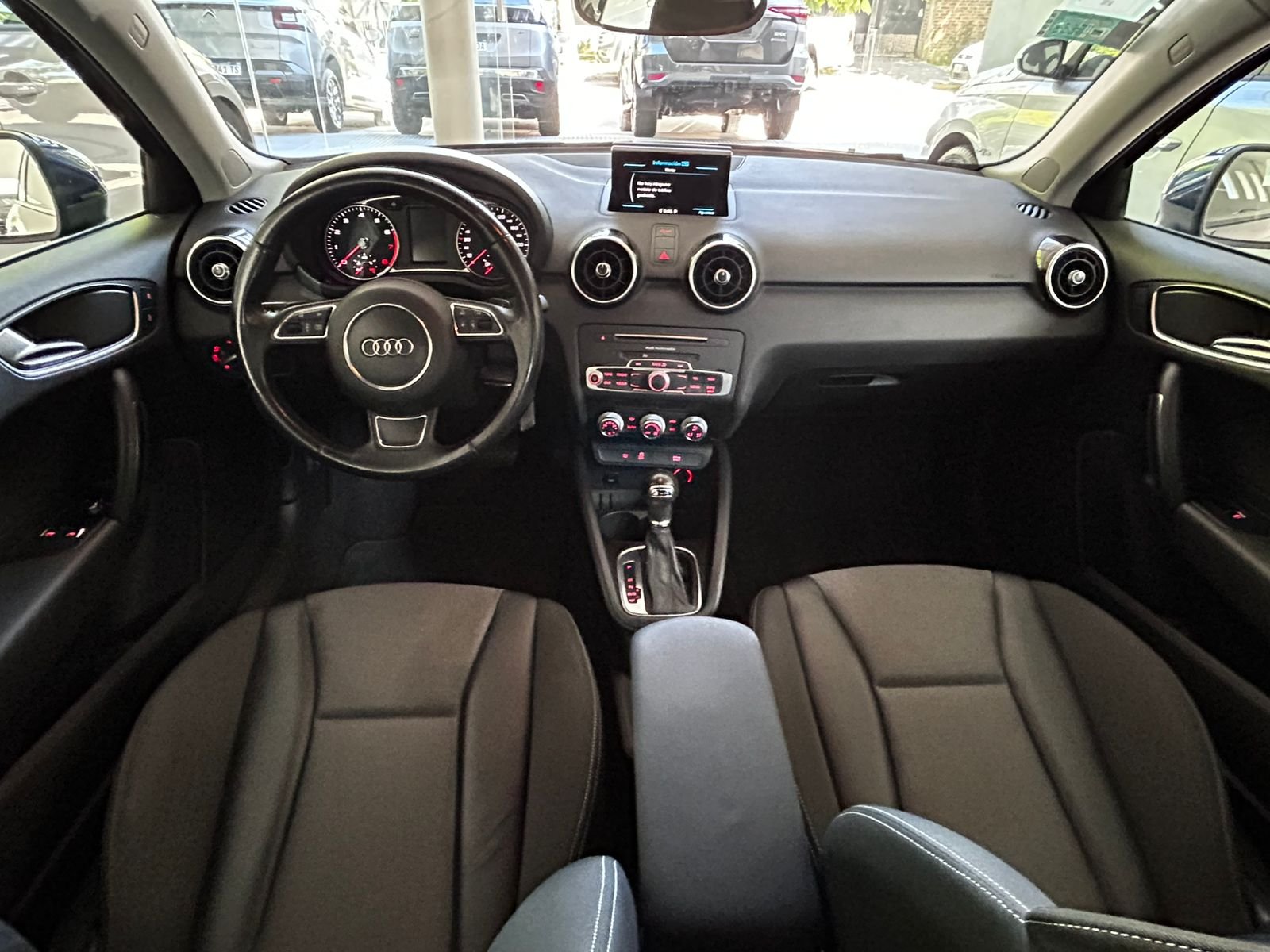 
 Audi A1 2018 1.4 TF SI stronic 125 CV 71000km full									