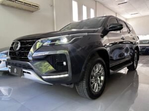 Toyota SW4 2.8 srx 204cv 4×4 7a AT 122000 km línea nueva