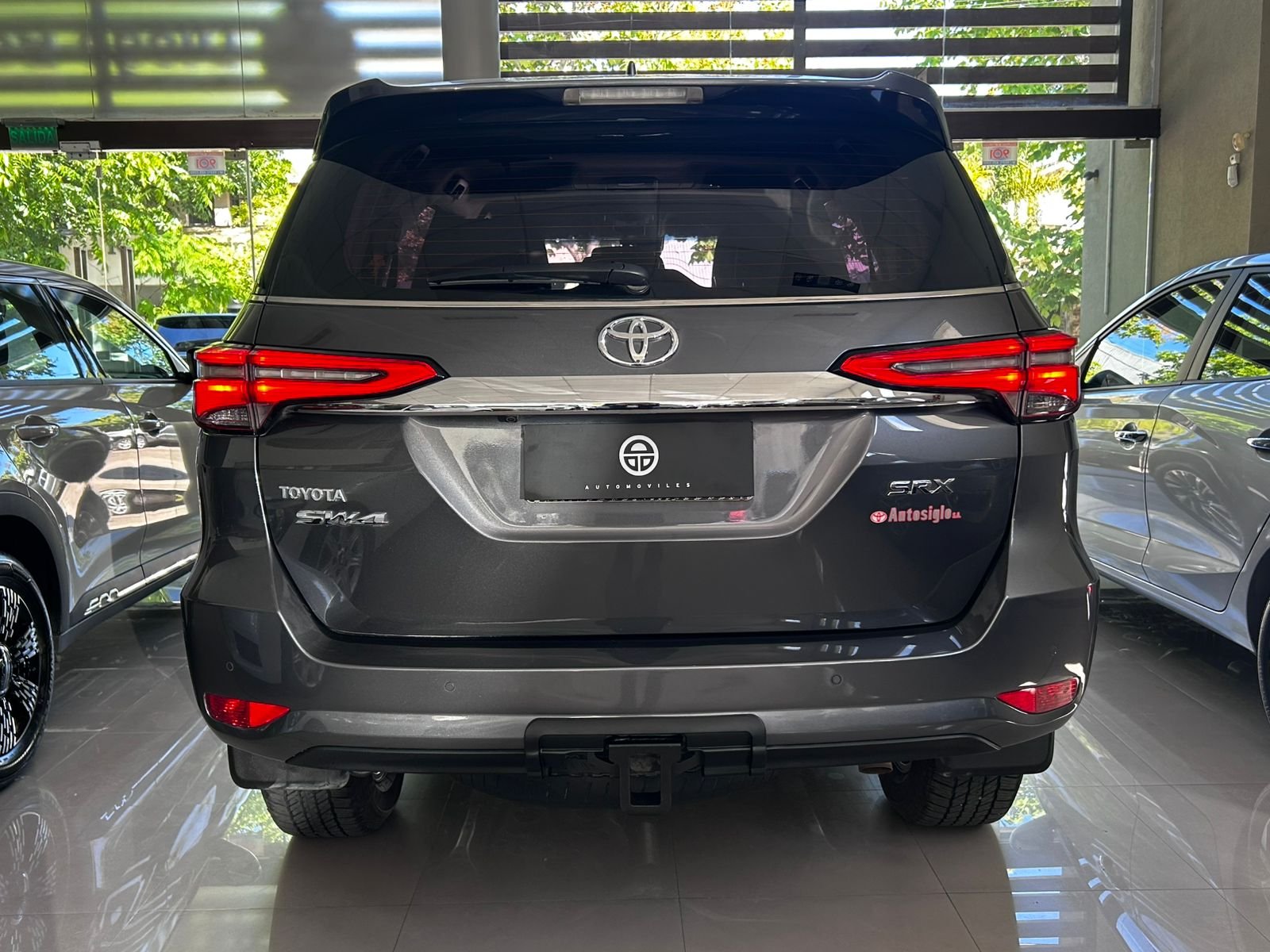 
 Toyota SW4 2.8 srx 204cv 4×4 7a AT 122000 km línea nueva full									