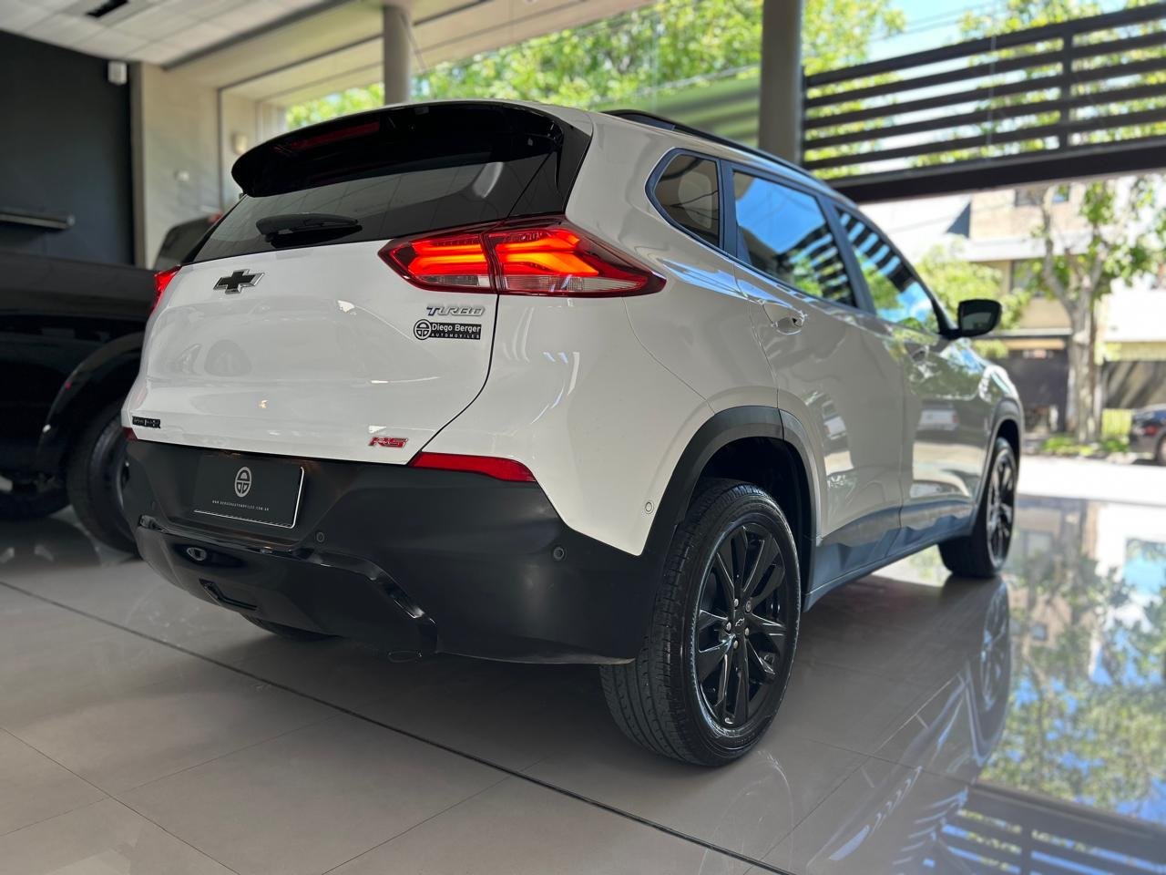 
 Chevrolet Tracker 2024 RS 12000km AT full									