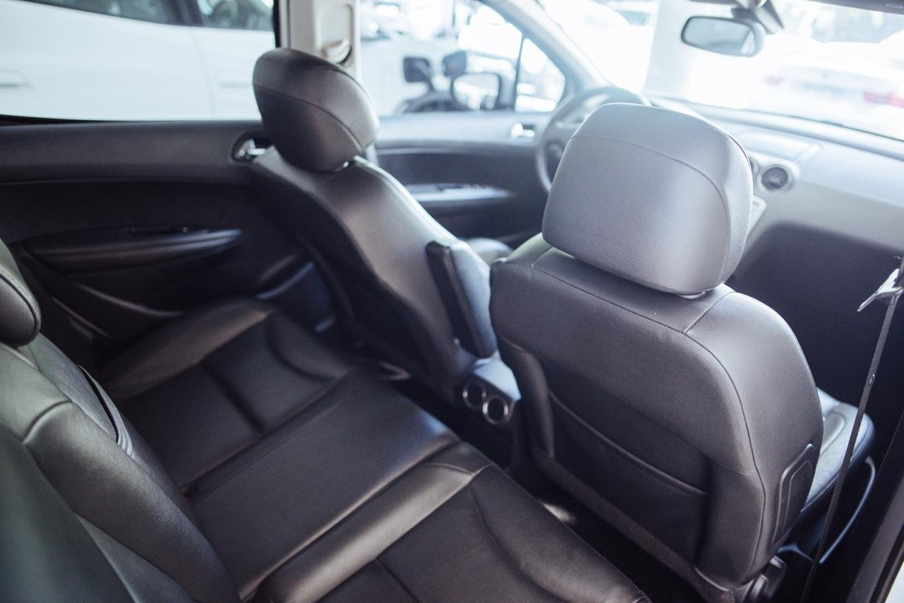 
 Peugeot 308 HDI 1.6 2012 120000km full									