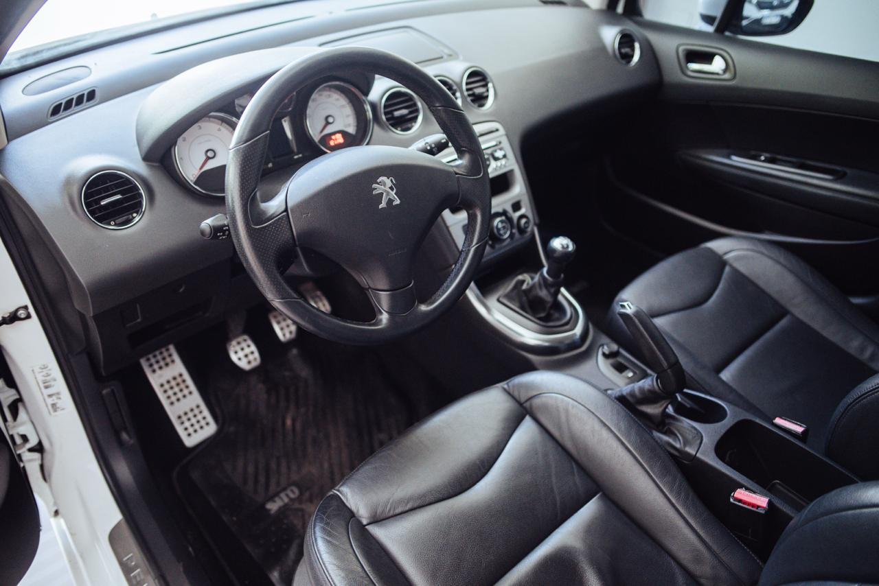 
 Peugeot 308 HDI 1.6 2012 120000km full									