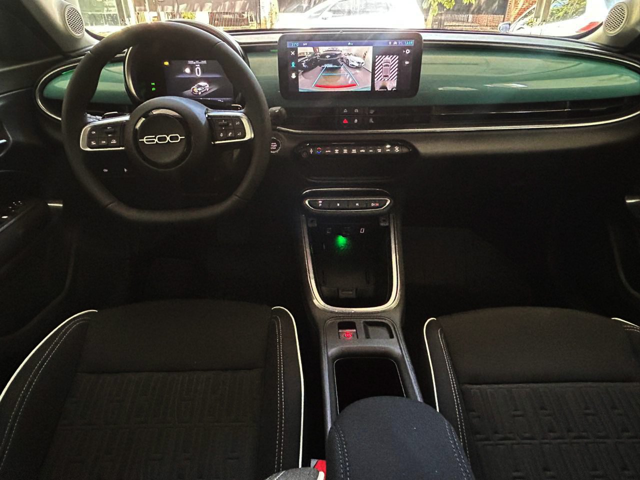 
 Fiat 600 hibrido 2026 full									