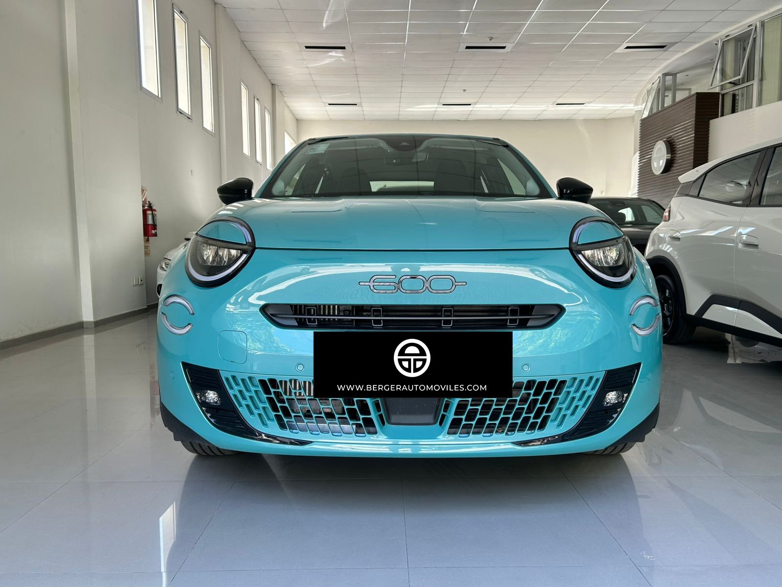 
 Fiat 600 hibrido 2026 full									