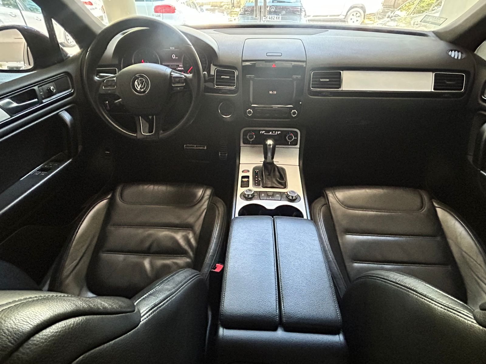 
 Volkswagen Touareg full									