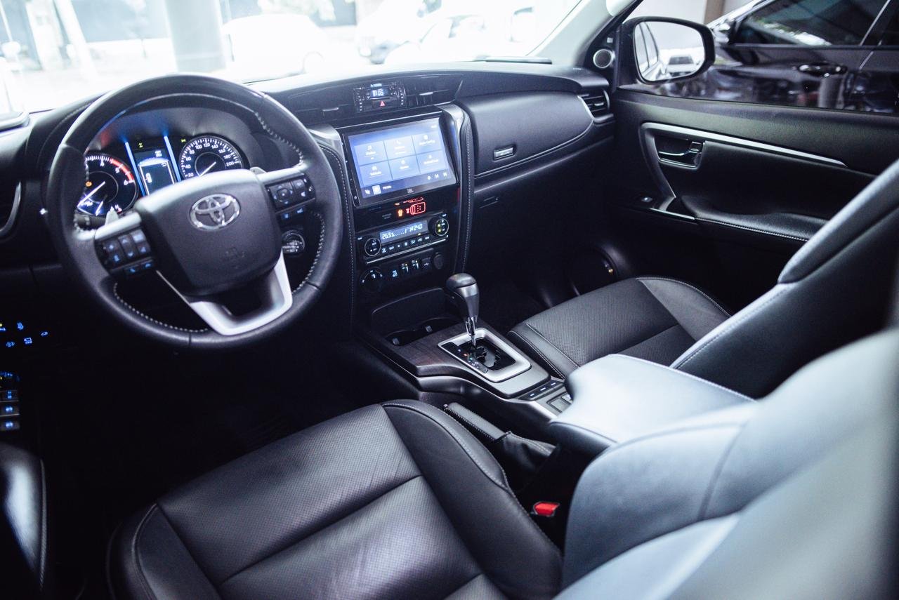 
 TOYOTA SW4 SRX AT full									