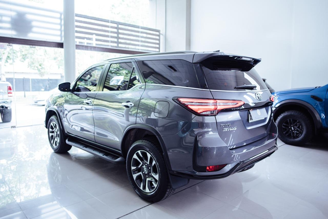 
 TOYOTA SW4 SRX AT full									