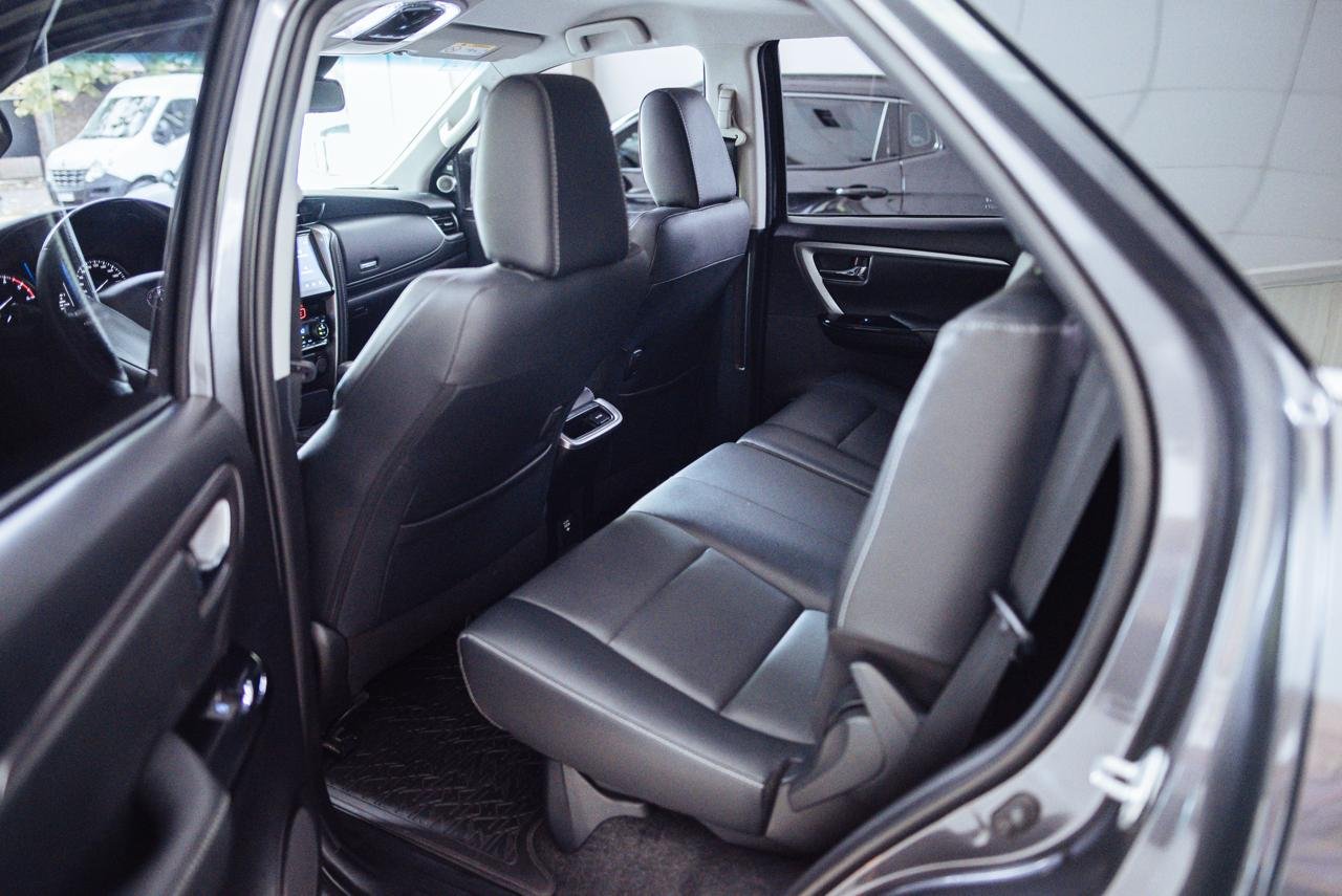 
 TOYOTA SW4 SRX AT full									