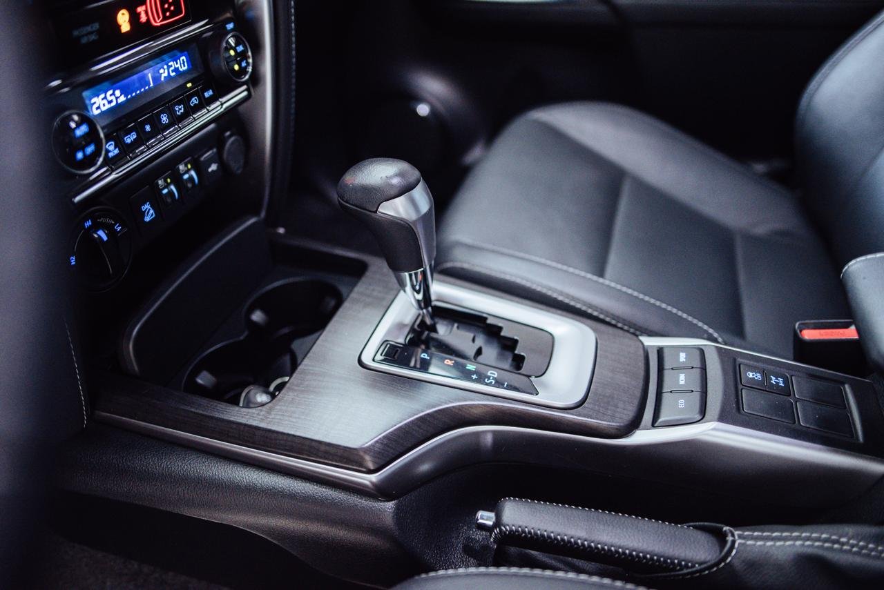 
 TOYOTA SW4 SRX AT full									