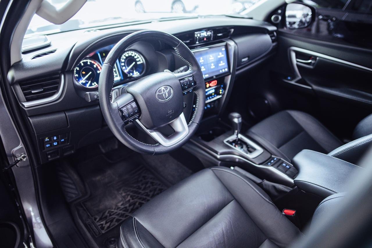 
 TOYOTA SW4 SRX AT full									