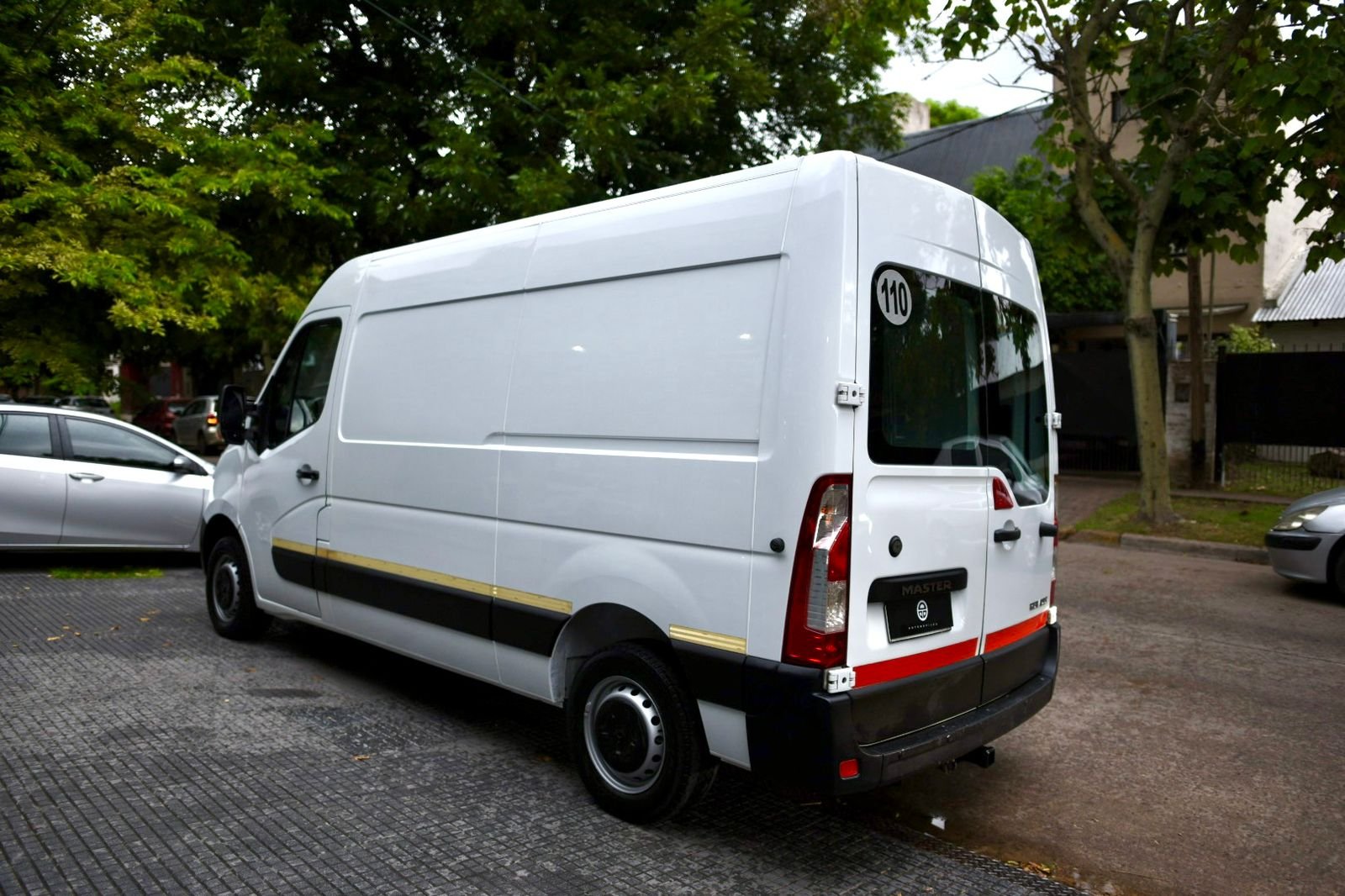 
 Renault NUEVO MASTER full									