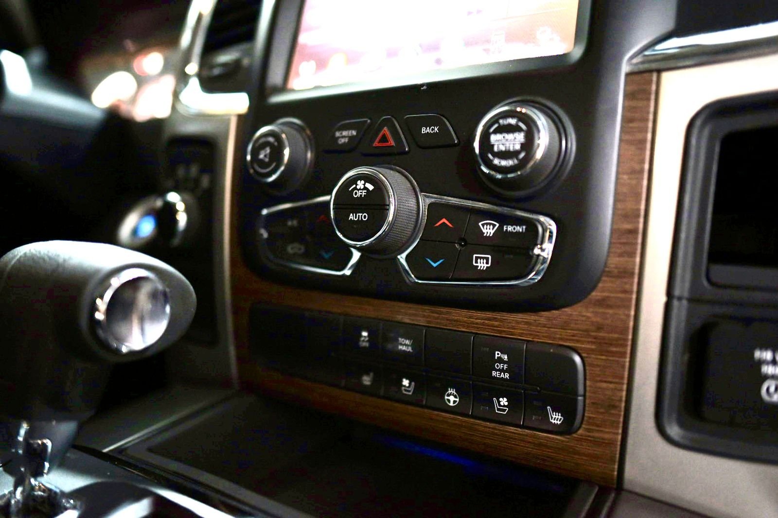 
 RAM LARAMIE  2015 full									