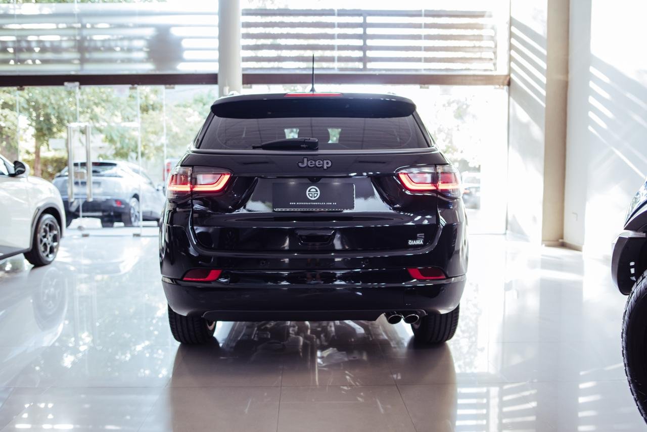 
 JEEP COMPASS S1.3 T 270 880 km 2025 full									