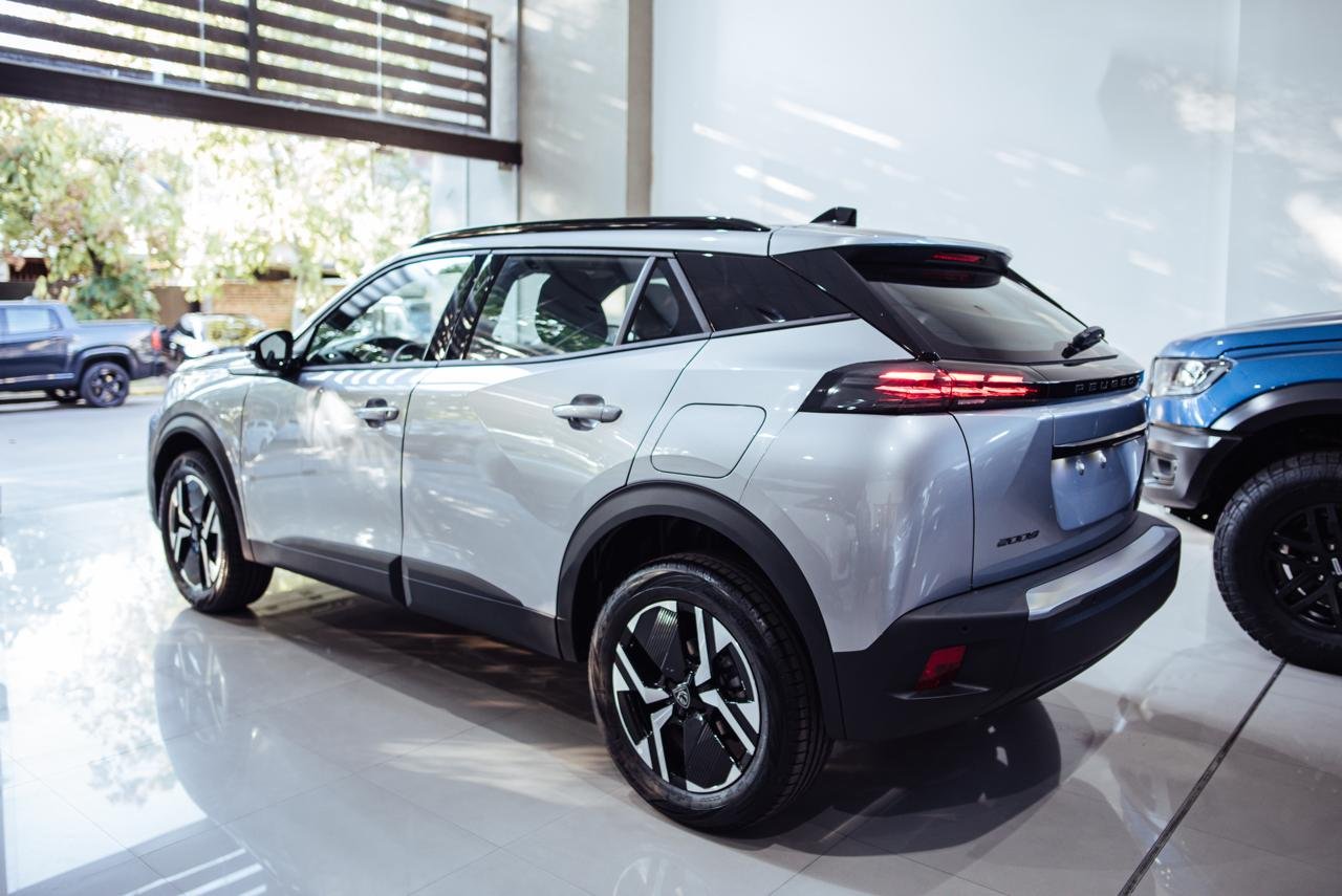 
 VOLKSWAGEN TIGUAN 2018 full									