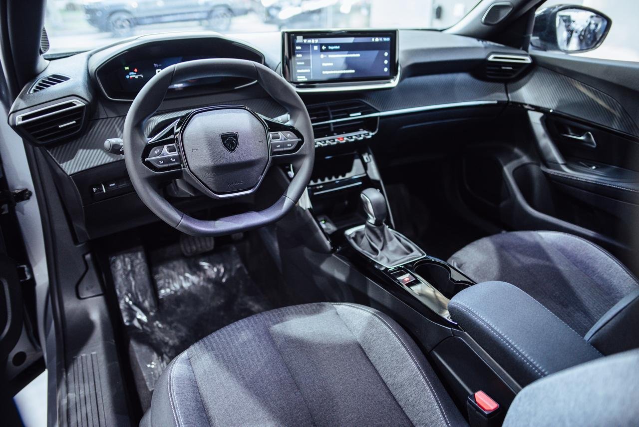 
 VOLKSWAGEN TIGUAN 2018 full									