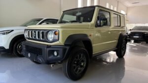 Suzuki Jimmy 1.5 GLX AT Bitono