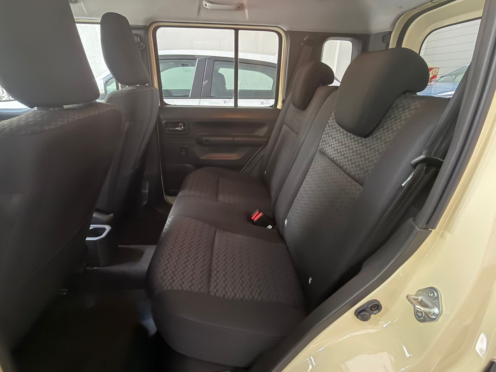 
 Suzuki Jimmy 1.5 GLX AT Bitono full									