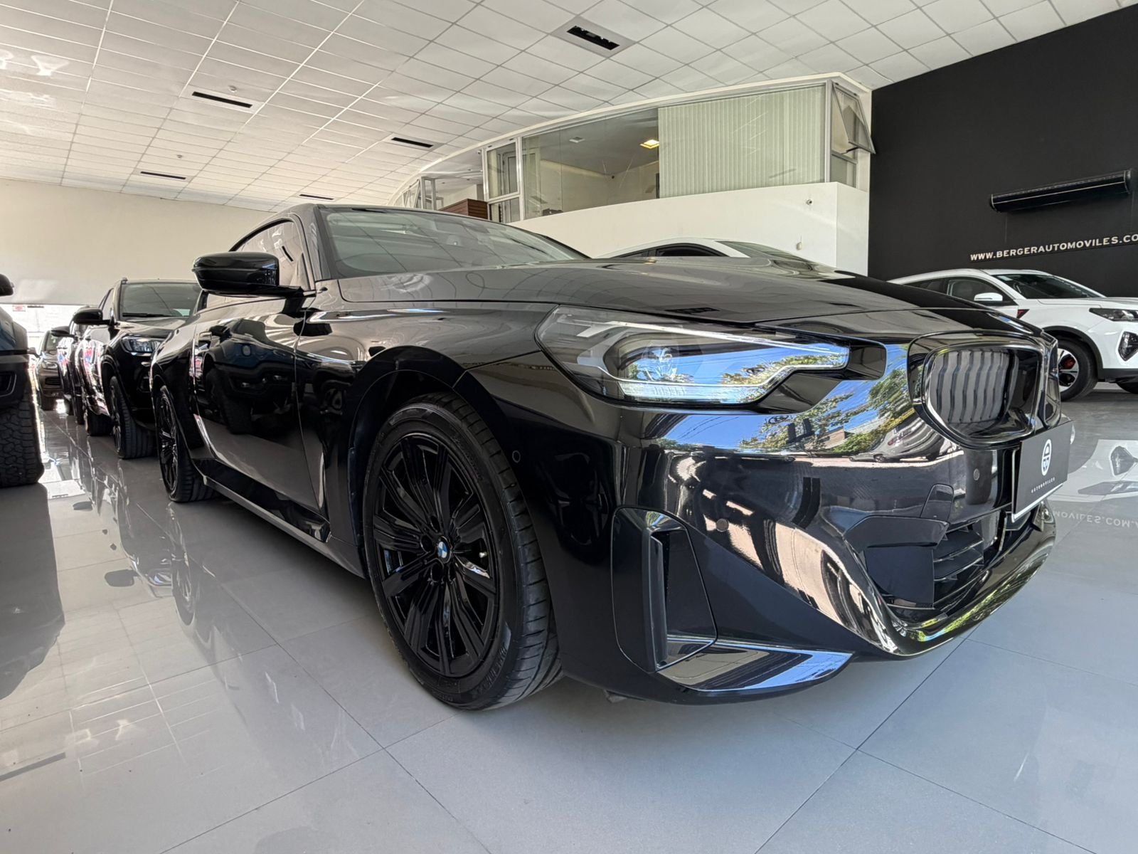 
 BMW 220 Coupe 2025 2900 km full									