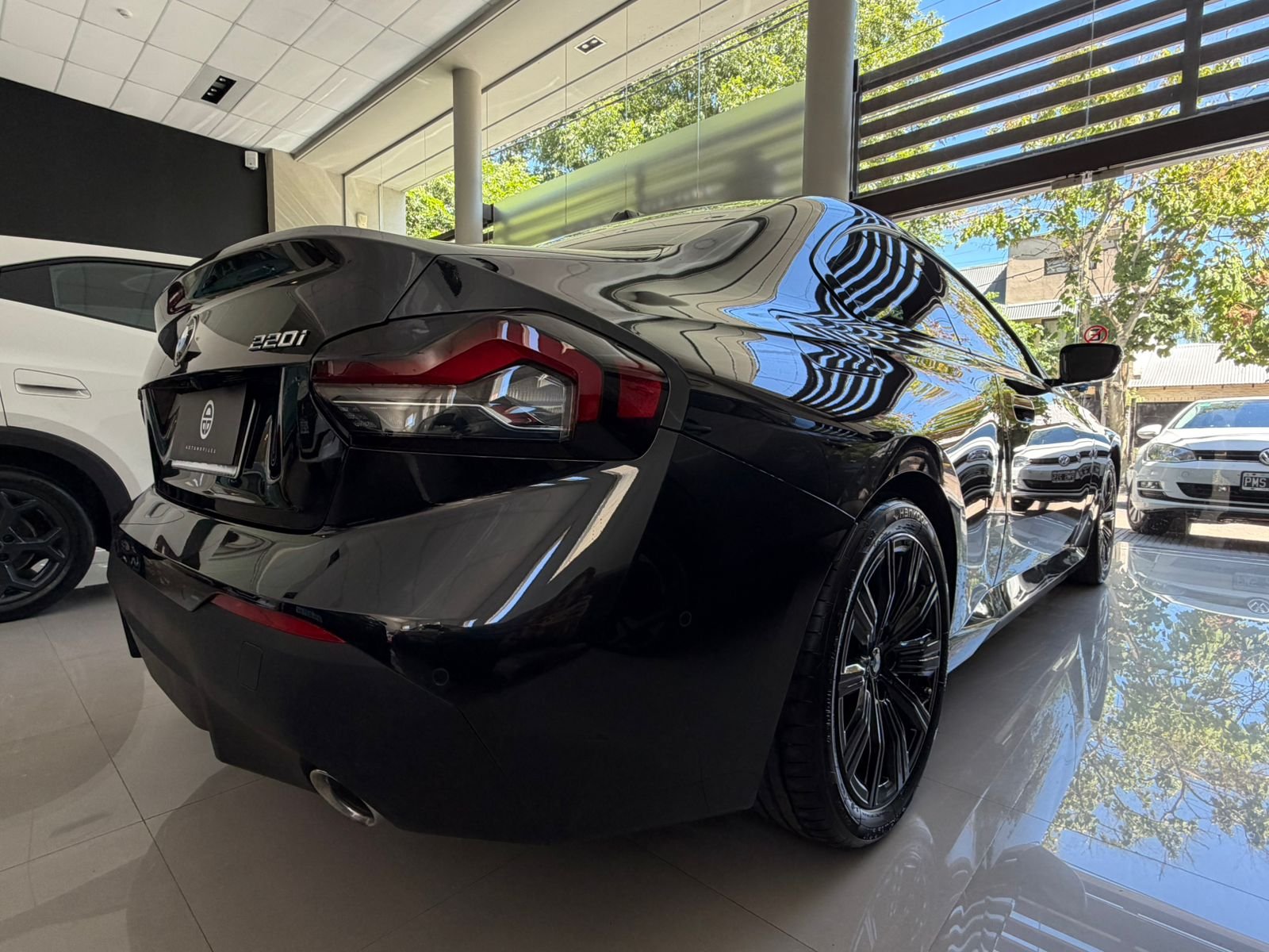 
 BMW 220 Coupe 2025 2900 km full									