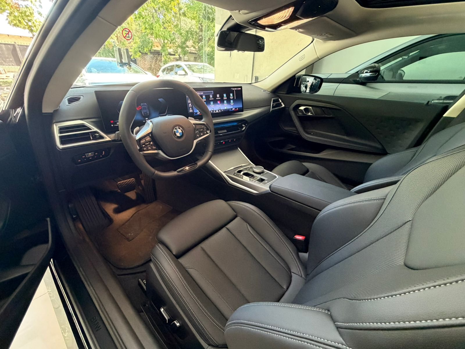 
 BMW 220 Coupe 2025 2900 km full									