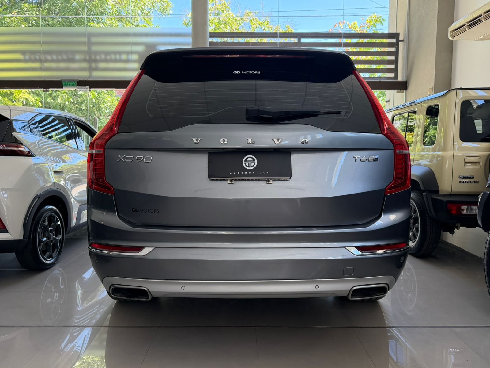 
 Volvo XC90  2016 82000km full									