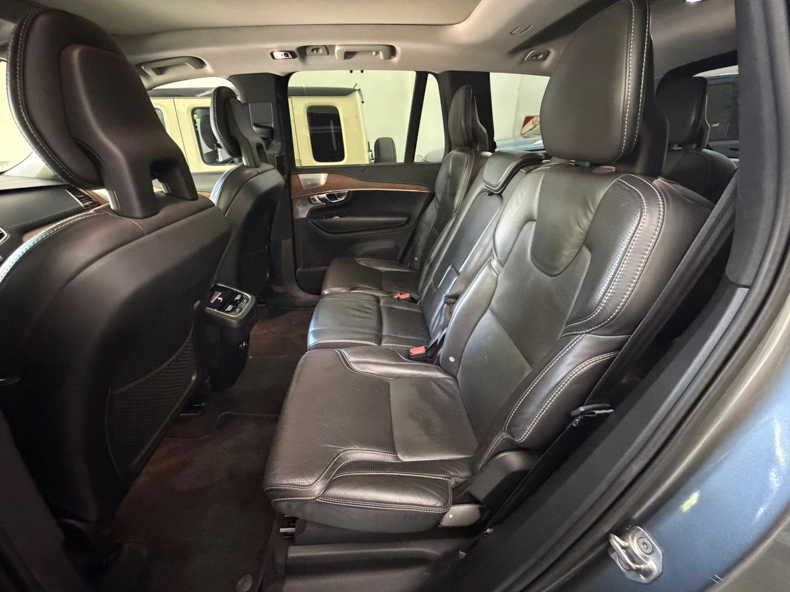 
 Volvo XC90  2016 82000km full									