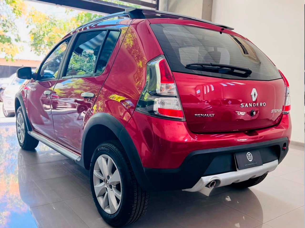 
 Renault Stepway 1.6 Luxe 2011 104000km full									