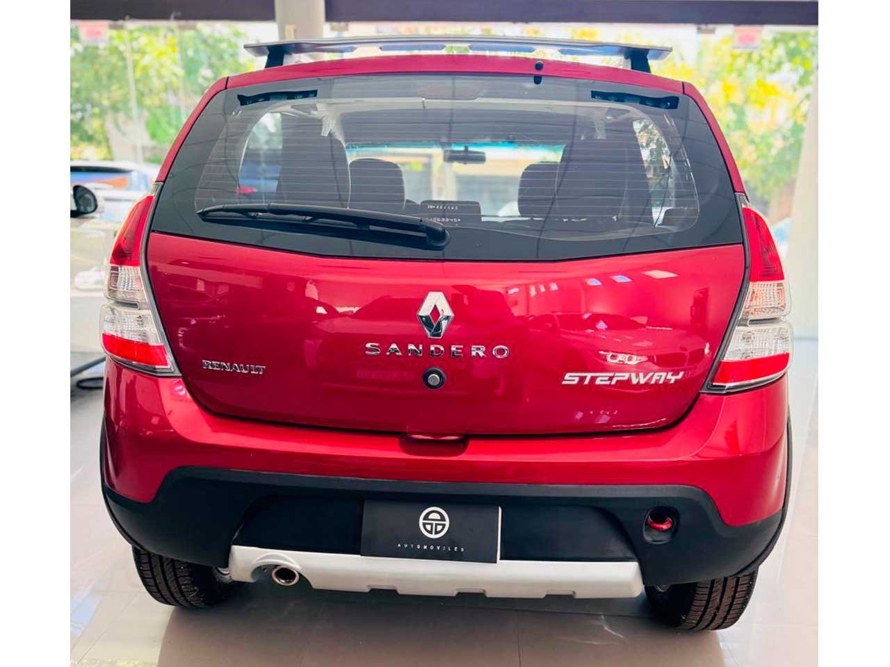 
 Renault Stepway 1.6 Luxe 2011 104000km full									