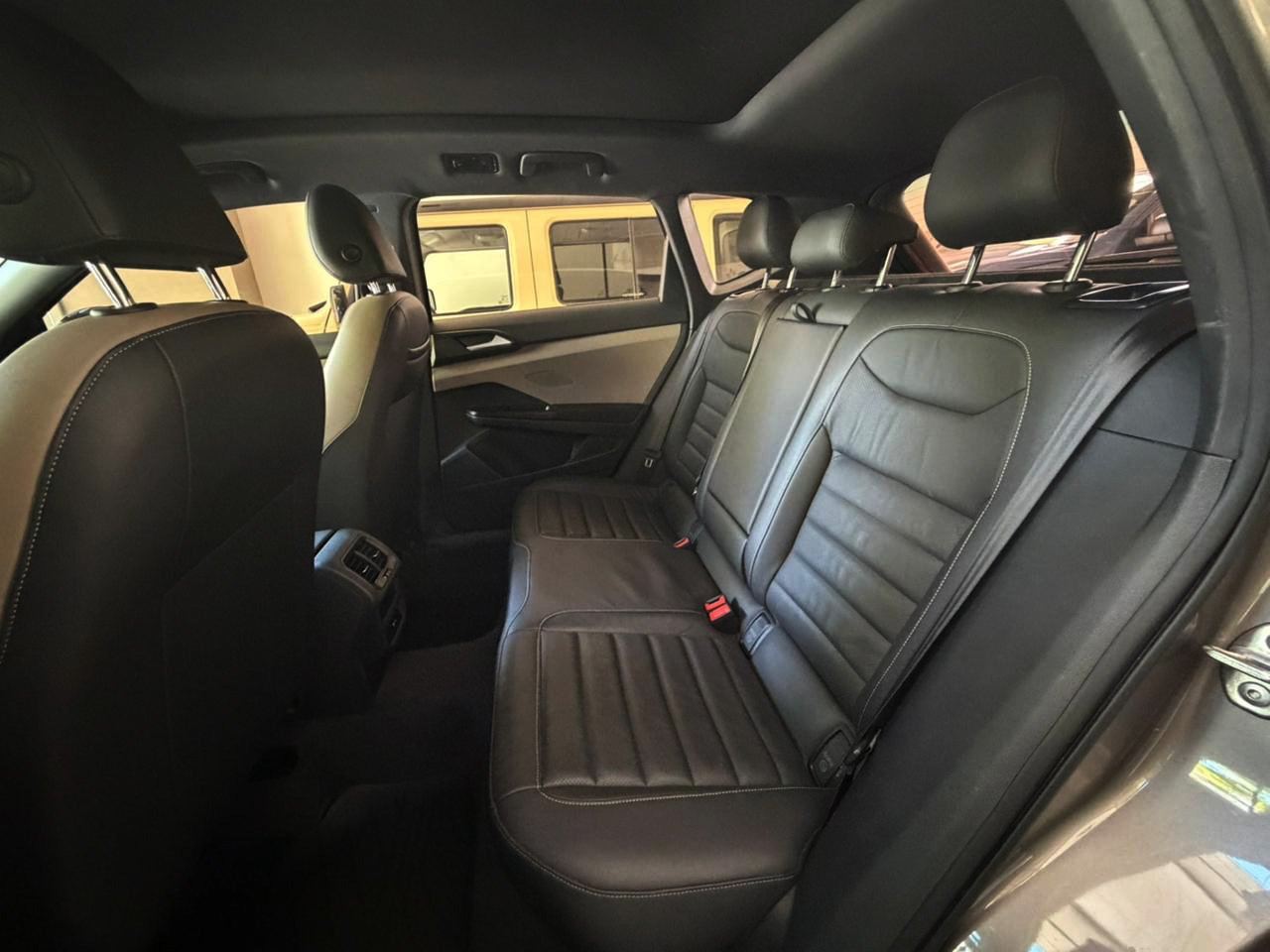 
 Volkswagen Taos full									