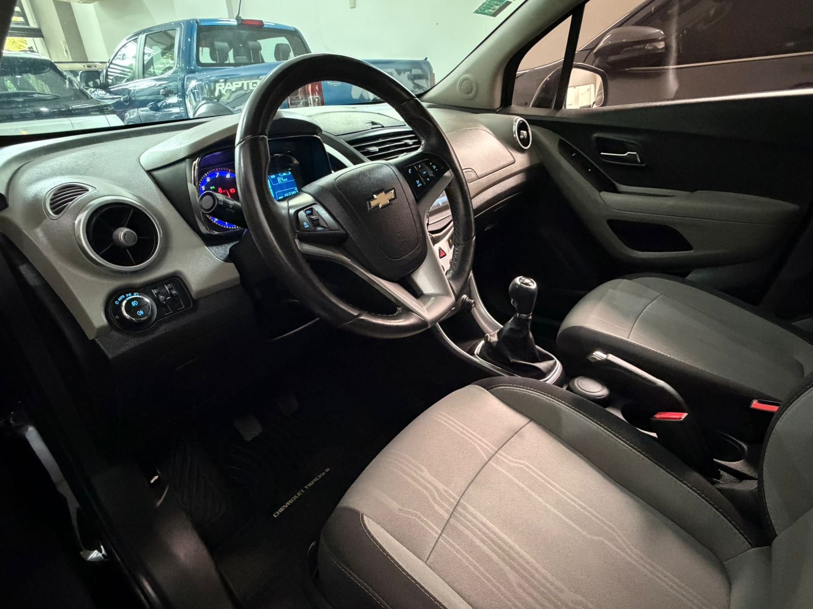 
 Chevrolet Tracker LTZ 2016 MT 143000 km full									