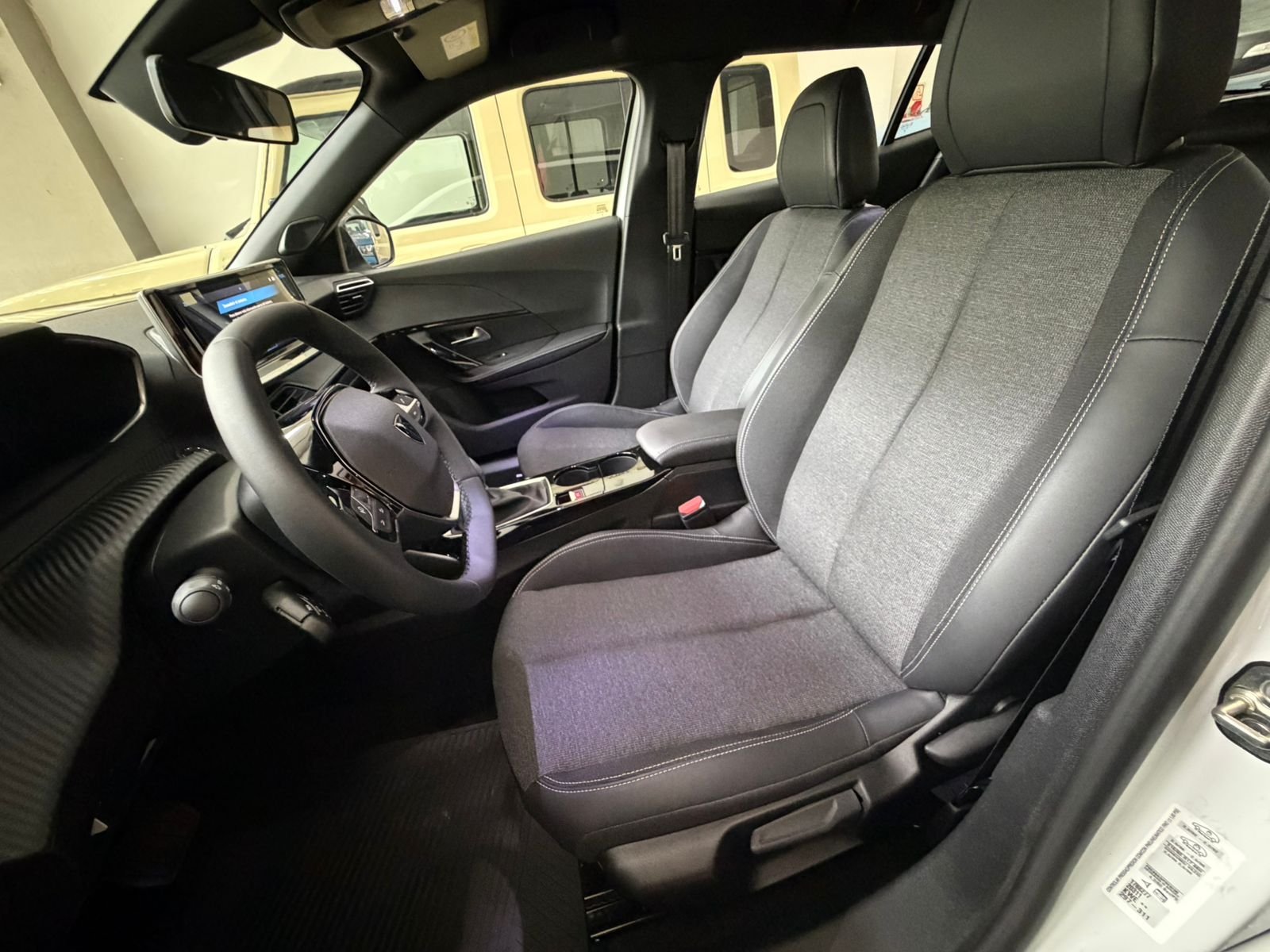 
 Peugeot 2008 Allure 0km 1.0 T CVT full									